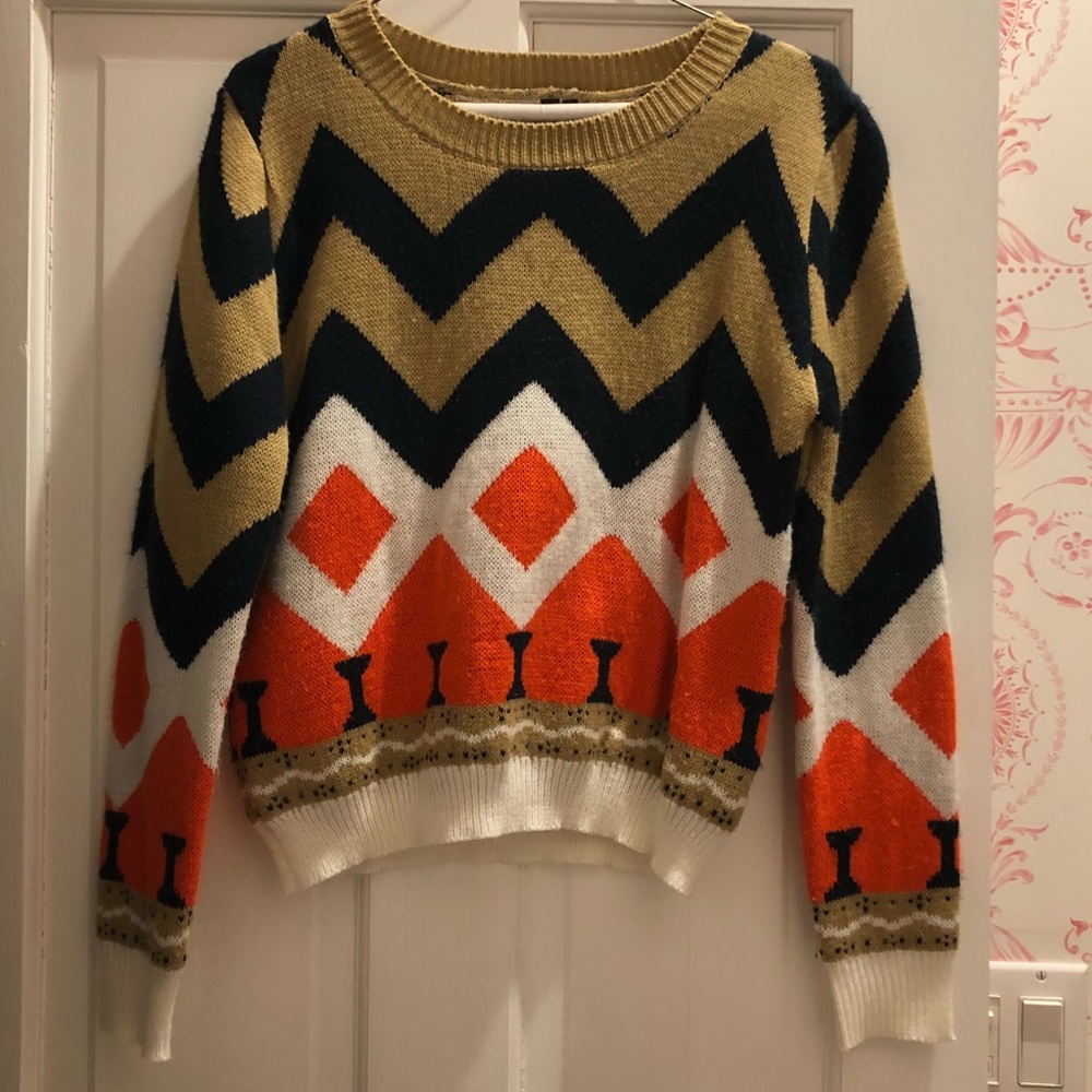 Designer long sleeve sweater
